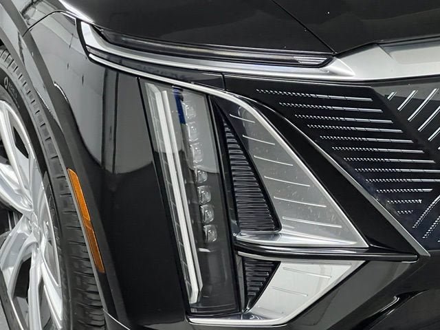 Certified 2024 Cadillac Lyriq Tech AWD/4WD image 10