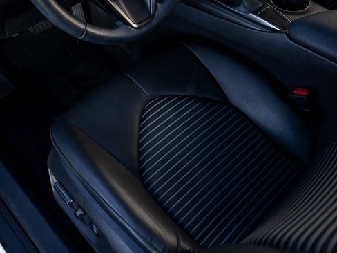 Used 2024 Toyota Camry SE image 23