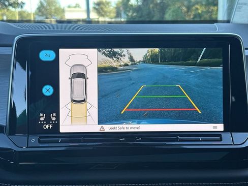 New 2026 Volkswagen Atlas Cross Sport SE image 17