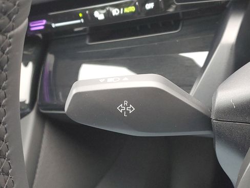 New 2026 BMW 530i xDrive 530i xDrive w/ M Sport Package image 14