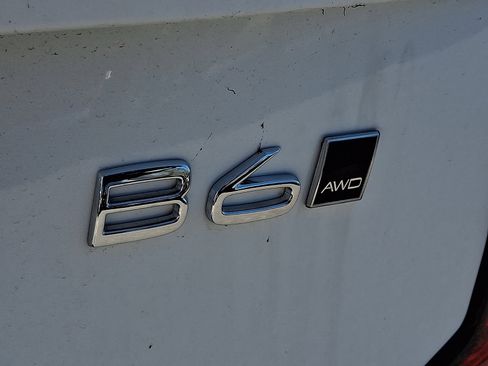 New 2026 Volvo XC90 B6 Plus w/ Protection Package Premier AWD/4WD image 15