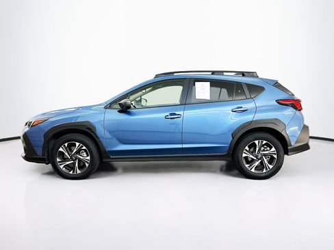 Used 2024 Subaru Crosstrek 2.0i Premium image 4