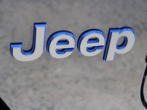 Used 2023 Jeep Wrangler Unlimited Rubicon 392 AWD/4WD image 10