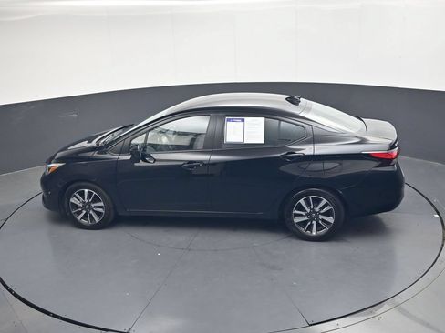 Used 2025 Nissan Versa SV FWD image 35