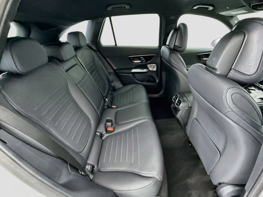 Certified 2026 Mercedes-Benz GLC 300 4MATIC image 21