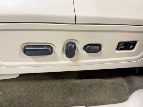 Used 2015 Lincoln Navigator 4WD image 14