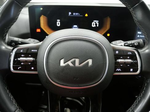 Used 2024 Kia Sorento S AWD/4WD image 16