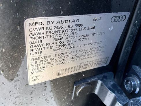 Certified 2025 Audi Q5 Premium w/ Convenience Package image 32