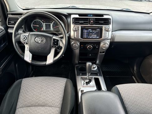 Used 2018 Toyota 4Runner SR5 AWD/4WD image 16