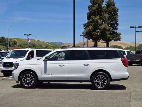 Certified 2025 Ford Expedition Max Platinum AWD/4WD image 7