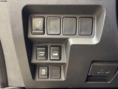 Used 2023 Nissan Frontier SV w/ Midnight Edition Package image 32