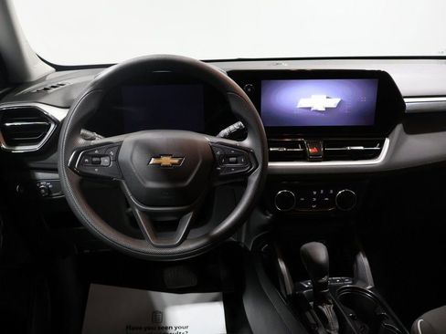 Used 2025 Chevrolet TrailBlazer LT image 18