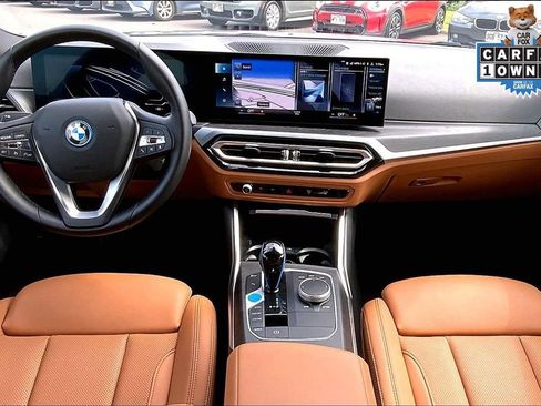 Used 2023 BMW i4 eDrive40 image 15