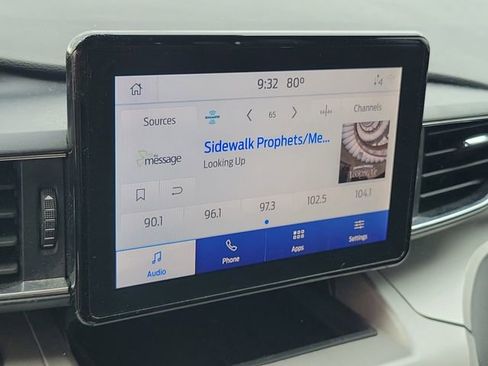 Used 2021 Ford Explorer XLT w/ Equipment Group 202A image 14