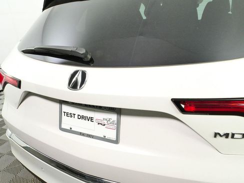 Used 2023 Acura MDX w/ Technology Package AWD/4WD image 35