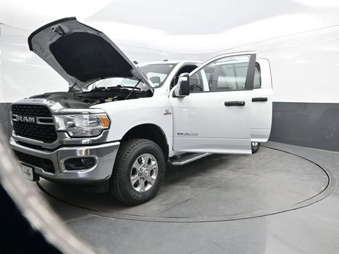 Used 2024 RAM 2500 Big Horn AWD/4WD image 51