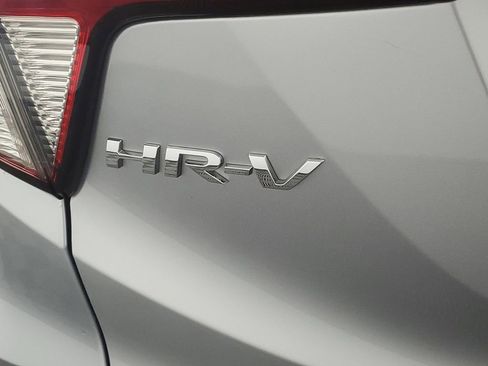 Used 2021 Honda HR-V EX image 32