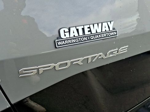 Certified 2023 Kia Sportage SX image 30