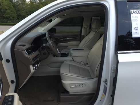 Used 2021 GMC Yukon Denali w/ Denali Premium Package RWD image 11