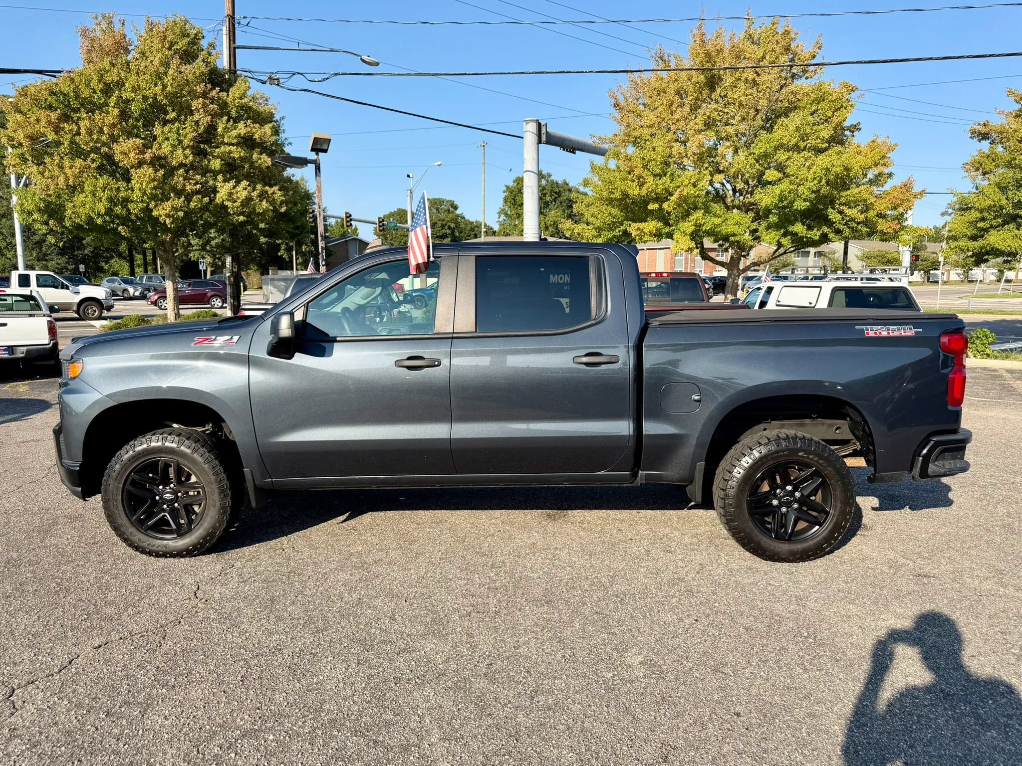 Used 2020 Chevrolet Silverado 1500 Custom Trail Boss w/ Custom Convenience Package AWD/4WD image 2
