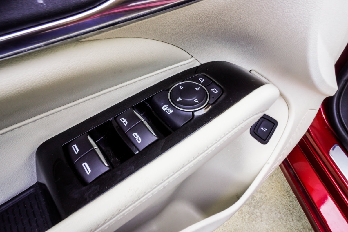 Used 2021 Cadillac CT4 Premium Luxury RWD image 31