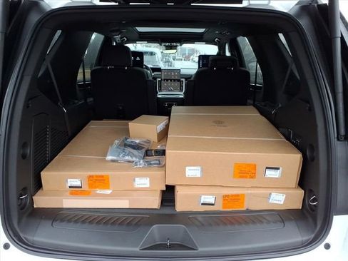 New 2026 GMC Yukon Elevation w/ Elevation Premium Package image 21