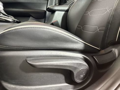 Used 2022 Kia Forte GT-Line w/ GT-Line Technology Package FWD image 19