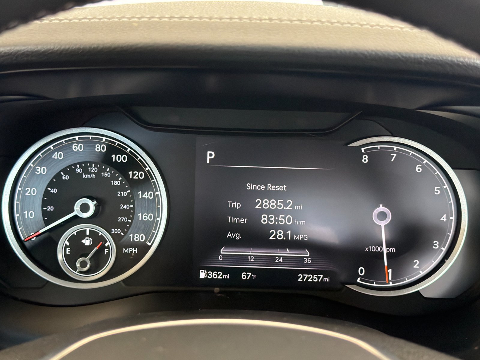 Used 2025 Genesis G70 2.5T RWD image 30