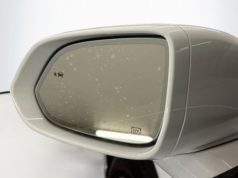 Used 2024 Chevrolet Blazer EV LT AWD/4WD image 16