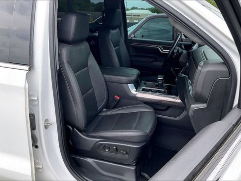 Used 2023 Chevrolet Silverado 1500 LTZ AWD/4WD image 31