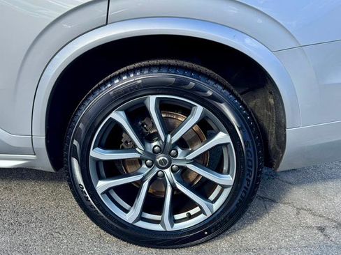 Used 2018 Volvo XC90 T5 Momentum w/ Momentum Plus Package image 10