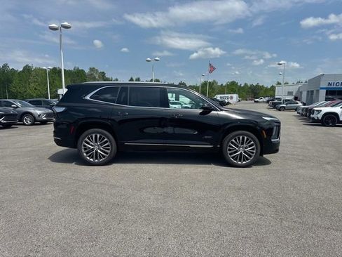 New 2026 Buick Enclave Avenir w/ Super Cruise Package FWD image 3