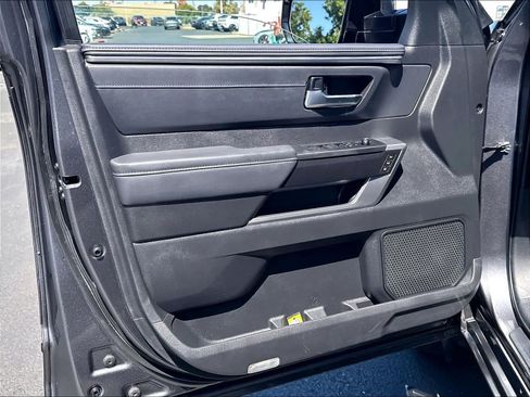 Used 2024 Toyota Sequoia Platinum AWD/4WD image 23