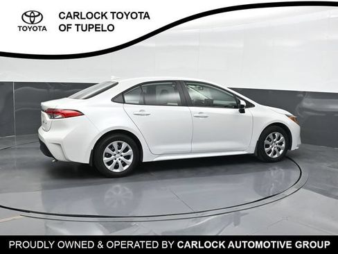 Used 2026 Toyota Corolla LE FWD image 4