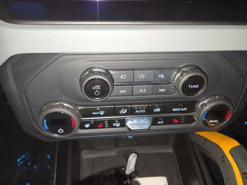 Used 2023 Ford Bronco Badlands AWD/4WD image 31