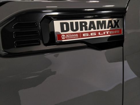 Used 2024 GMC Sierra 2500 AT4 w/ Technology Package image 46