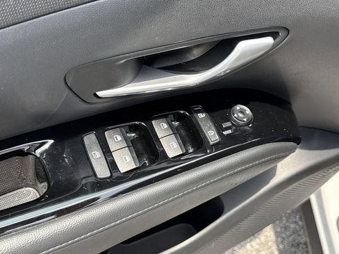 Used 2023 Hyundai Tucson Limited AWD/4WD image 16