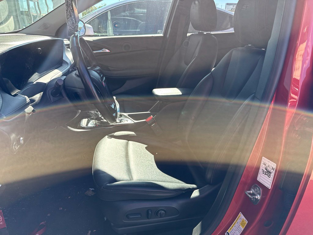 Used 2024 Buick Encore GX Sport Touring w/ Comfort Package FWD image 5