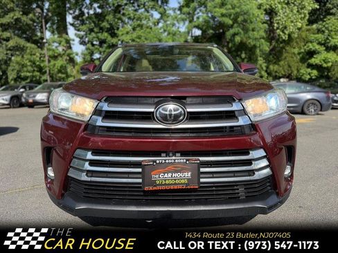 Used 2019 Toyota Highlander Limited Platinum FWD image 13