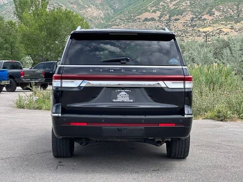Used 2024 Lincoln Navigator Reserve AWD/4WD image 7