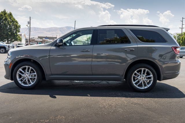 Used 2024 Dodge Durango GT AWD/4WD image 3