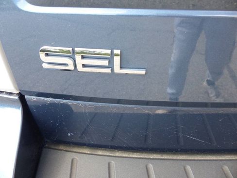 Used 2019 Ford Flex SEL w/ Equipment Group 202A AWD/4WD image 9