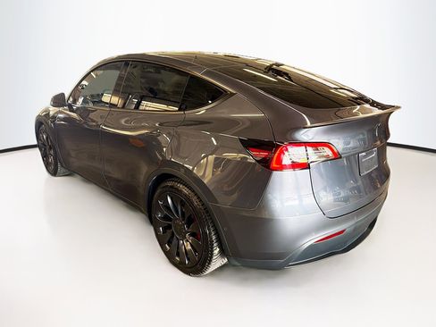 Used 2022 Tesla Model Y Performance AWD/4WD image 5