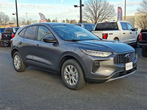 New 2026 Ford Escape Active image 2