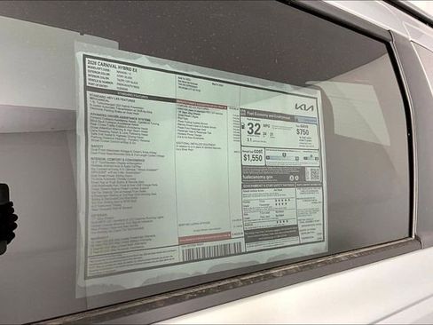 New 2026 Kia Carnival EX image 14