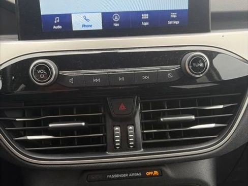 Used 2020 Ford Escape SEL AWD/4WD image 16