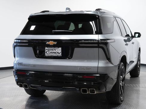 Used 2026 Chevrolet Traverse High Country w/ LPO, Floor Liner Package AWD/4WD image 7