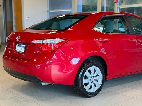 Used 2016 Toyota Corolla LE FWD image 11