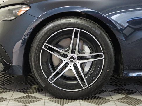 New 2026 Mercedes-Benz E 350 4MATIC Sedan image 32