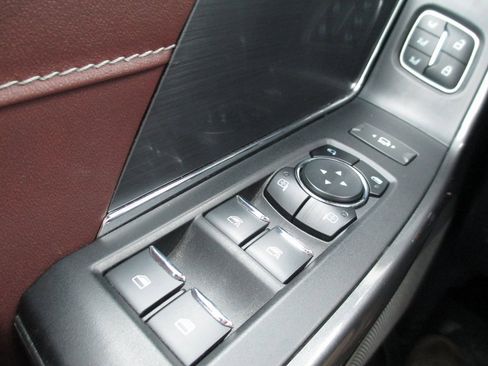 Used 2023 Ford F150 Lariat w/ Equipment Group 502A High image 27